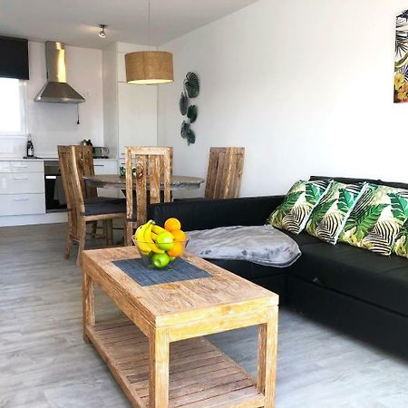 Sea Breeze With Shared Pool And Near The Beach Apartment Costa Teguise Exterior photo