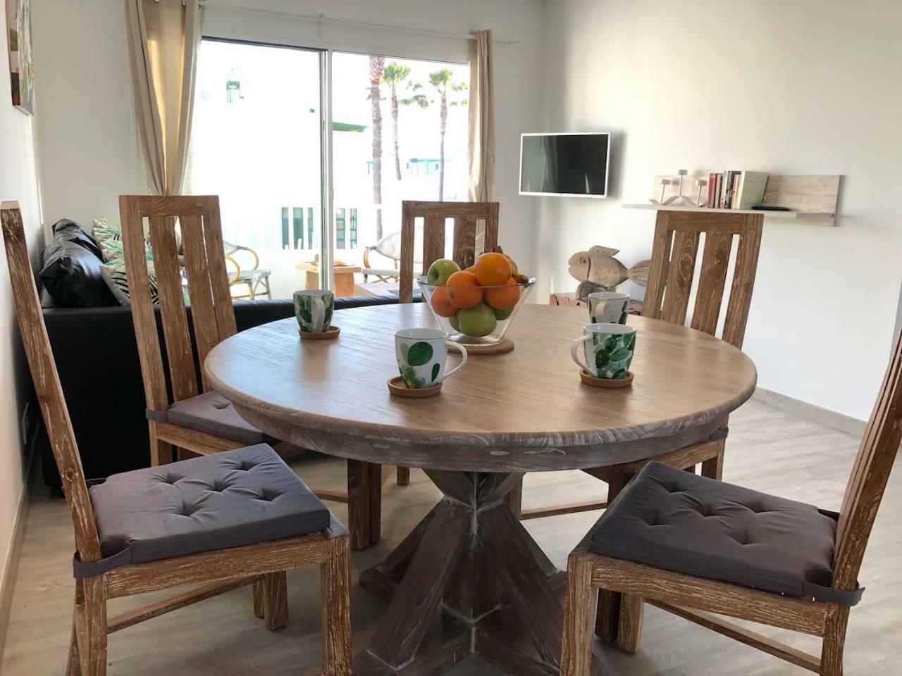 Sea Breeze With Shared Pool And Near The Beach Apartment Costa Teguise Exterior photo